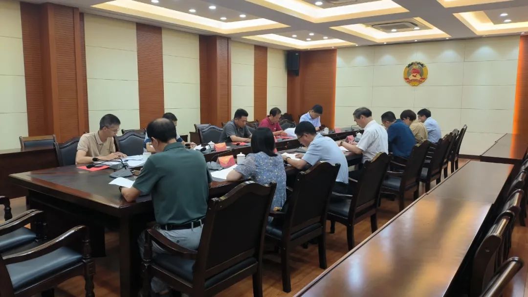 市政协召开对口协商座谈会.jpg